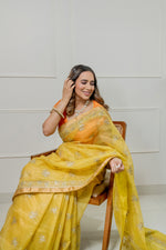 Load image into Gallery viewer, Kota Tissue Silver Lily Flower Broder with Buti Saree
