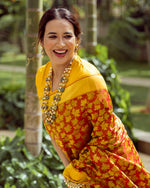 Load image into Gallery viewer, Benares Satin Chinar Leaf Saree Red
