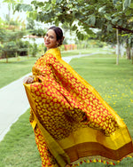 Load image into Gallery viewer, Benares Satin Chinar Leaf Saree Red
