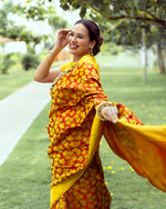 Load image into Gallery viewer, Benares Satin Chinar Leaf Saree Red
