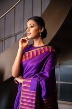 Load image into Gallery viewer, Benaras Silk Triangles Palla Saree
