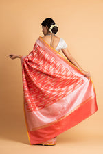Load image into Gallery viewer, Benaras Katan Silk Silver and Gold Chhadi Fern Saree
