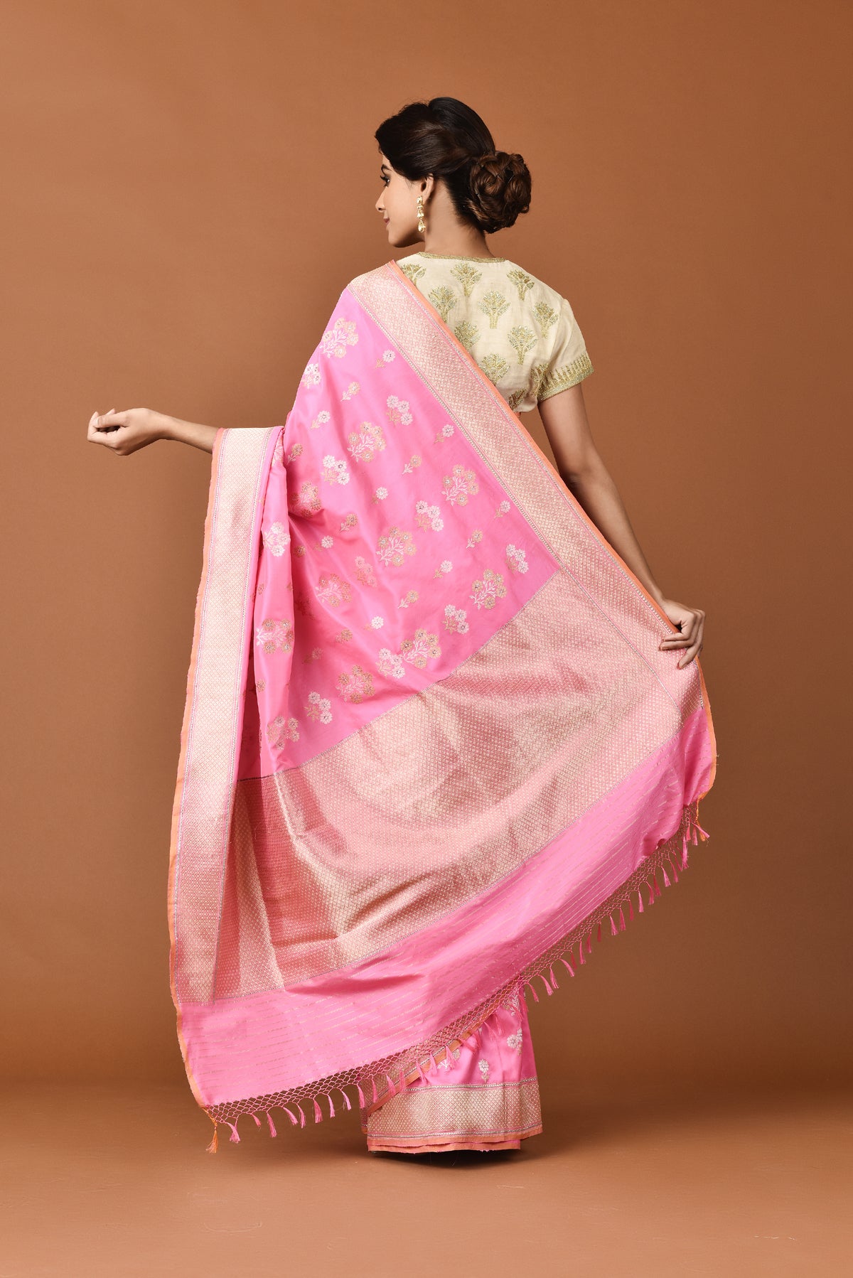 Banarasi Silk Phool Bahar Buta Pink Saree