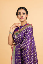 Load image into Gallery viewer, Benaras Silk Bridal Jaal Saree

