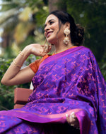 Load image into Gallery viewer, Benaras Satin Flying Birds Motif Yellow Saree
