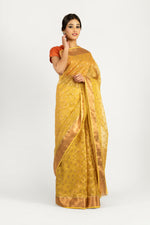 Load image into Gallery viewer, Kota Tissue Kery Buti With Badla Meena Saree
