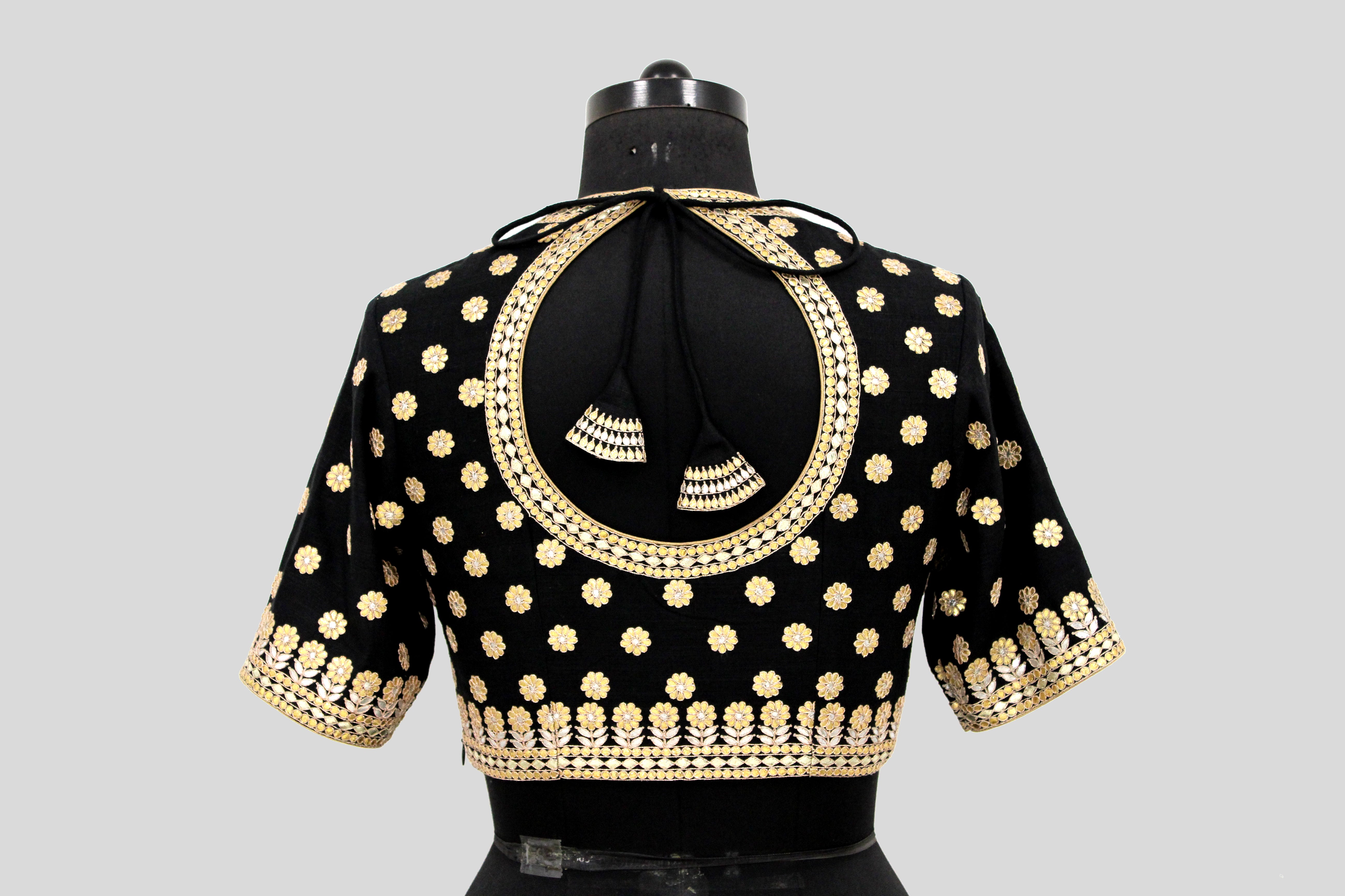 Matka Gota Patti Round Buti With Flower Broder Black Blouse