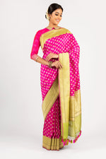 Load image into Gallery viewer, Benaras Silk Guthwa Flower Buti Saree
