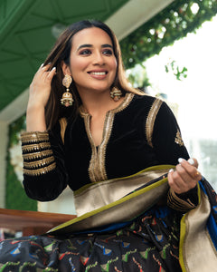 Benaras Silk Sankranti Kites Motif Saree