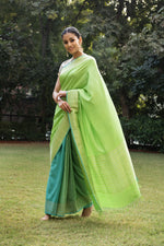 Load image into Gallery viewer, Benaras Cotton Silk 3 colour Patli Pallu Saree
