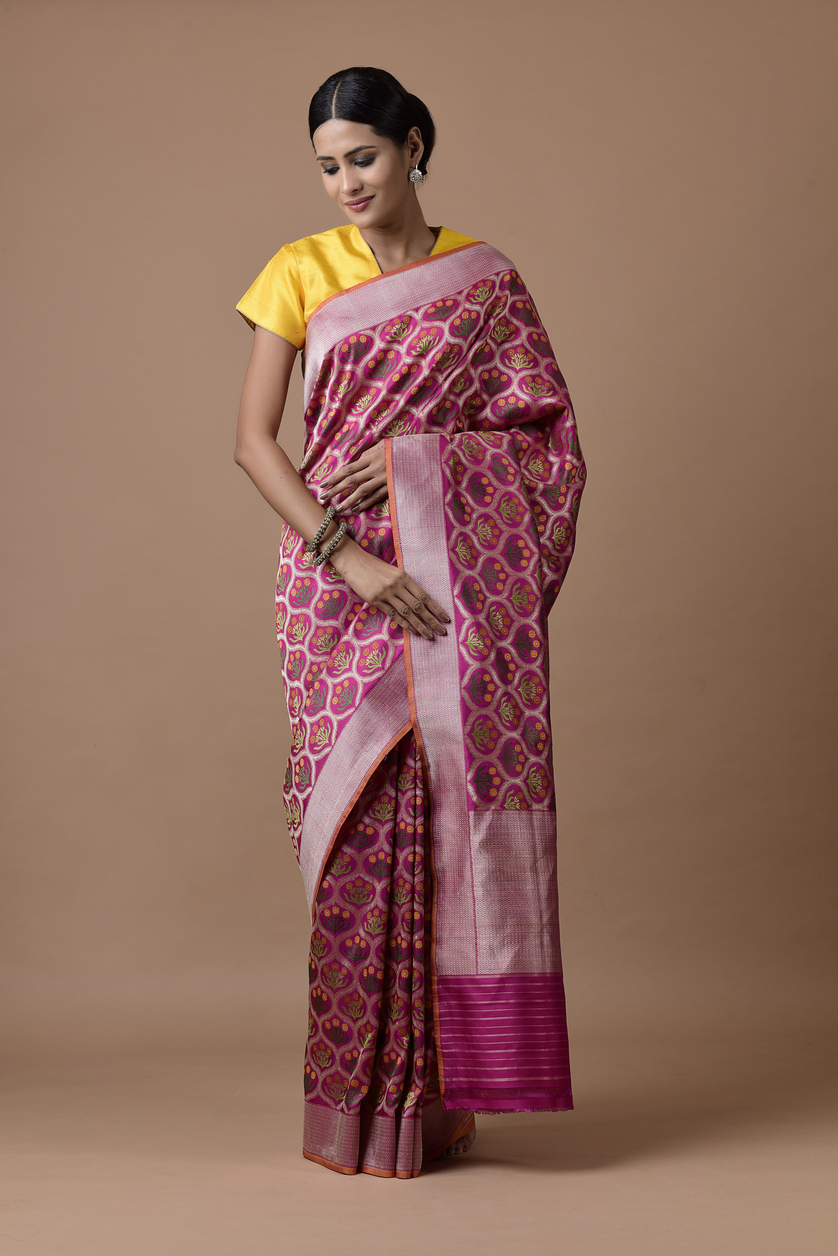Benaras Silk Bunch of Flowers Jaal Saree