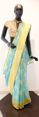 Load image into Gallery viewer, Benaras Silk Cluster Rose Katan Resham Buti Saree
