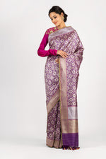 Load image into Gallery viewer, Benaras Silk Flower Hexagon Jaal Saree

