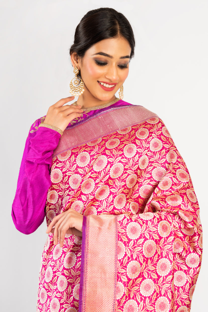 Benaras Silk Flower Hexagon Jaal Saree