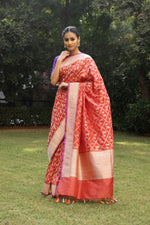 Load image into Gallery viewer, Banarasi Silk Chetak Jaal Red Saree
