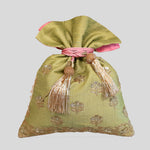 Load image into Gallery viewer, Traditional Buti Embroidery Potli
