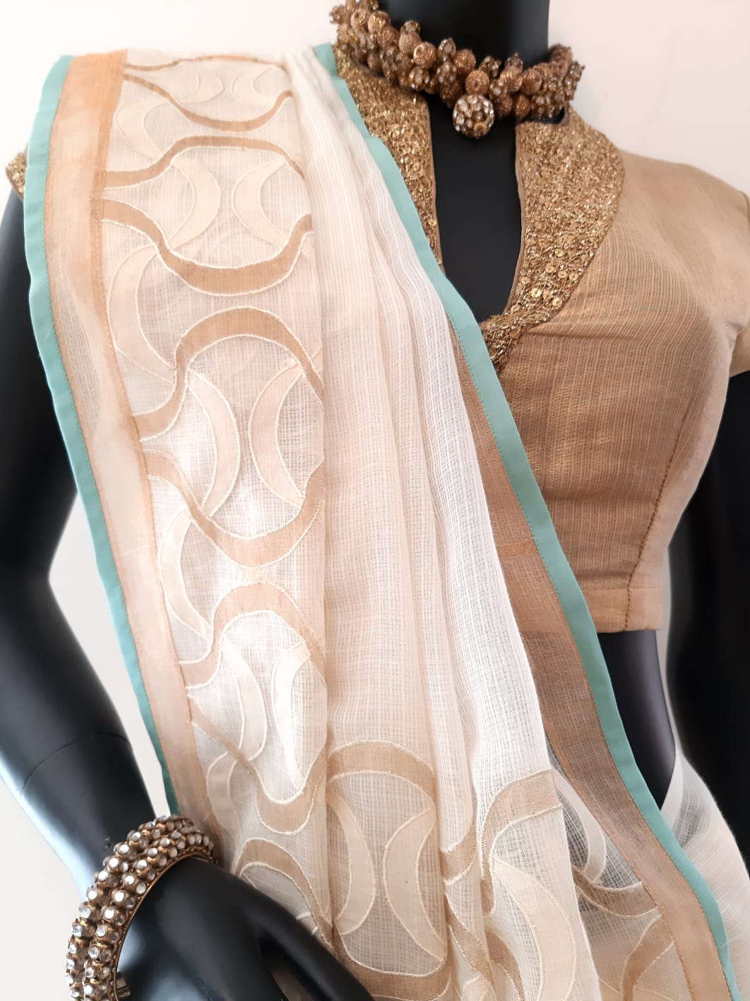 Kotah Leaf Jaal Applique Off-White Saree