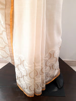 Load image into Gallery viewer, Kotah Leaf Jaal Applique Off-White Saree
