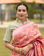 Load image into Gallery viewer, Benaras Silk Bunch of Flowers Jaal Saree
