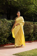 Load image into Gallery viewer, Benaras Silk Shikargah Design Saree
