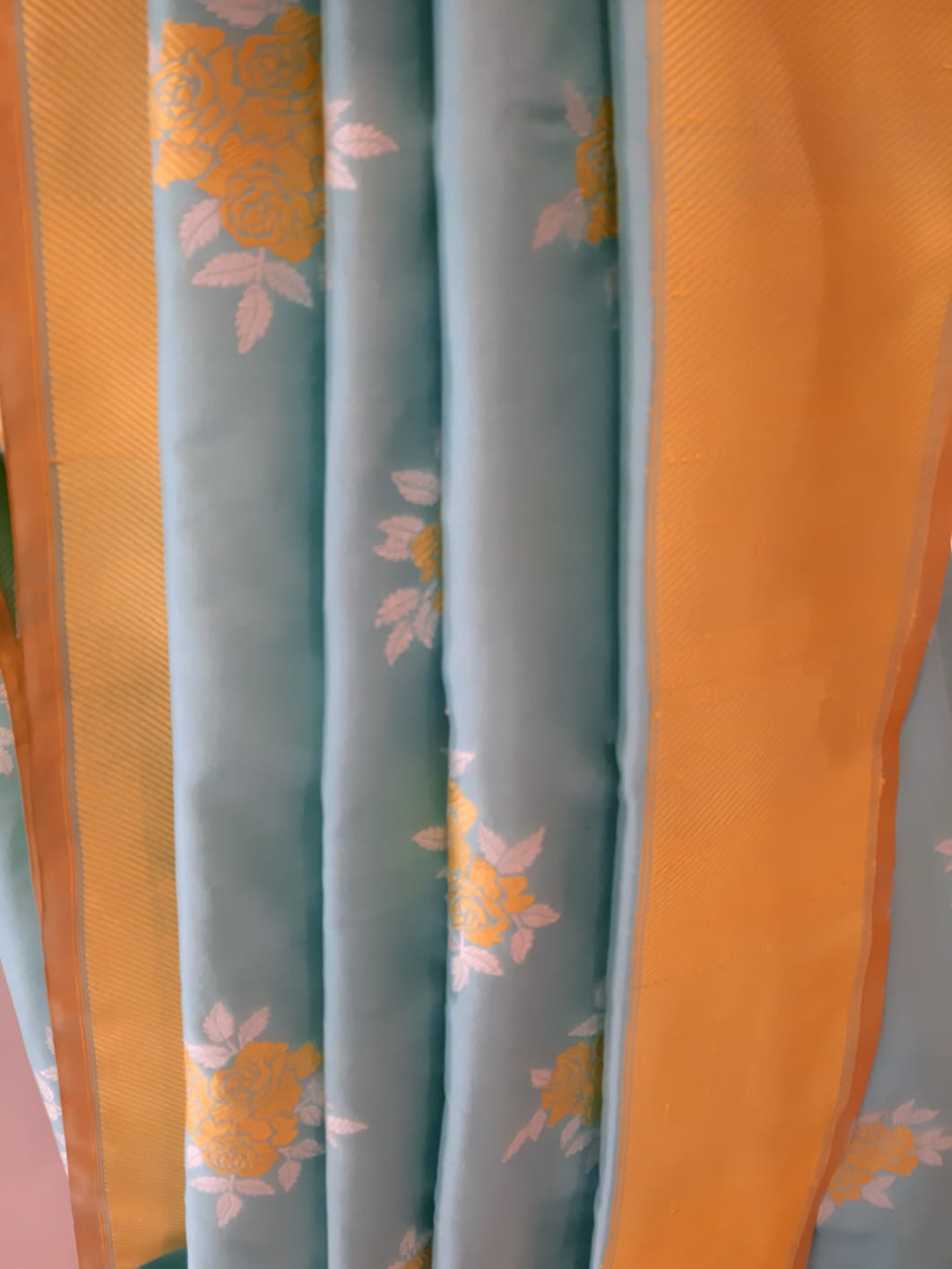 Benaras Silk Cluster Rose Katan Resham Buti Saree