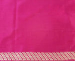 Load image into Gallery viewer, Benaras Silk Guthwa Flower Buti Saree
