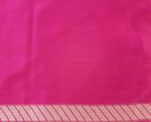 Benaras Silk Guthwa Flower Buti Saree