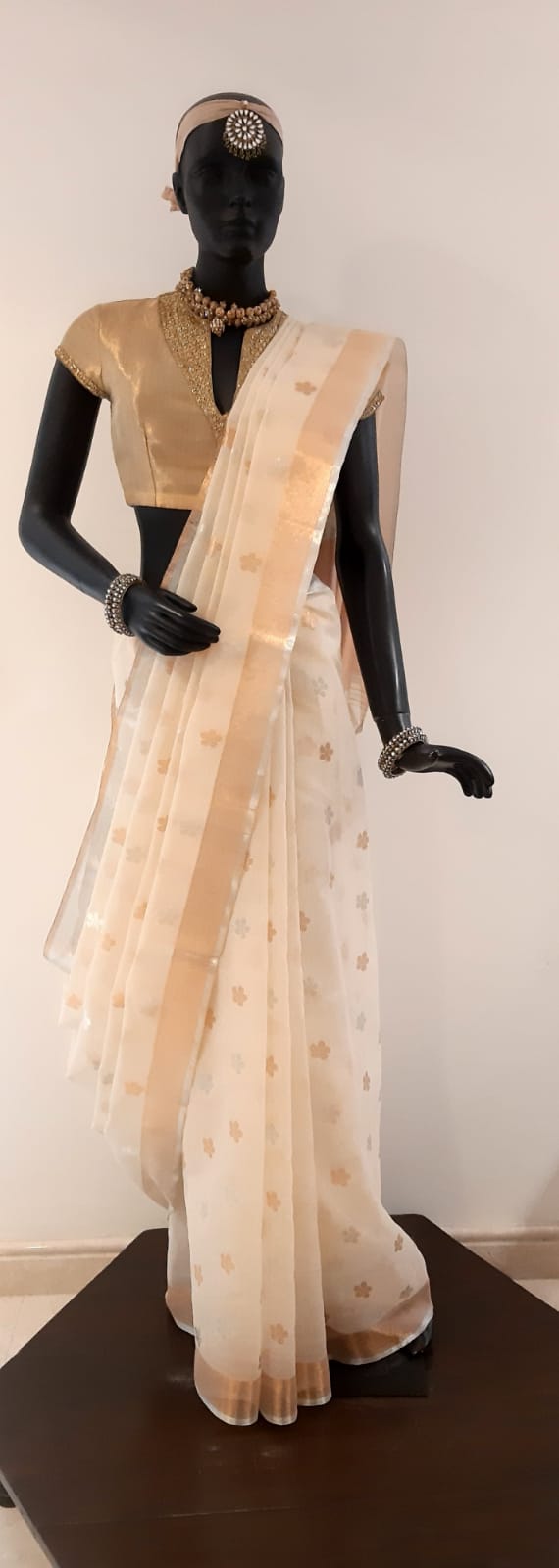 Kota Sada Chameli Phool Silver Gold Zari Saree