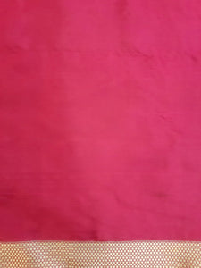 Benaras Silk Flower Hexagon Jaal Saree