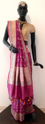 Load image into Gallery viewer, Benaras Silk Parrot Motif Saree
