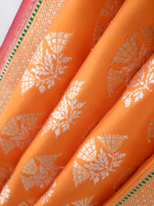 Benaras Silk Jhumka Buti Silver Gold Saree