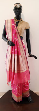Load image into Gallery viewer, Benaras Silk Parrot Jaal Saree
