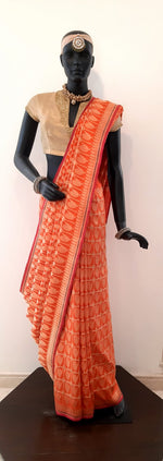 Load image into Gallery viewer, Benaras Silk Gharchola Buti Saree
