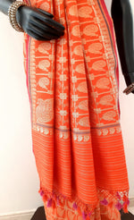 Load image into Gallery viewer, Benaras Silk Gharchola Buti Saree
